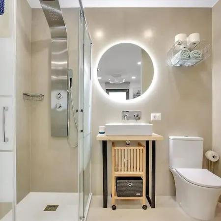 In Torres Del Sol Griffin Near The